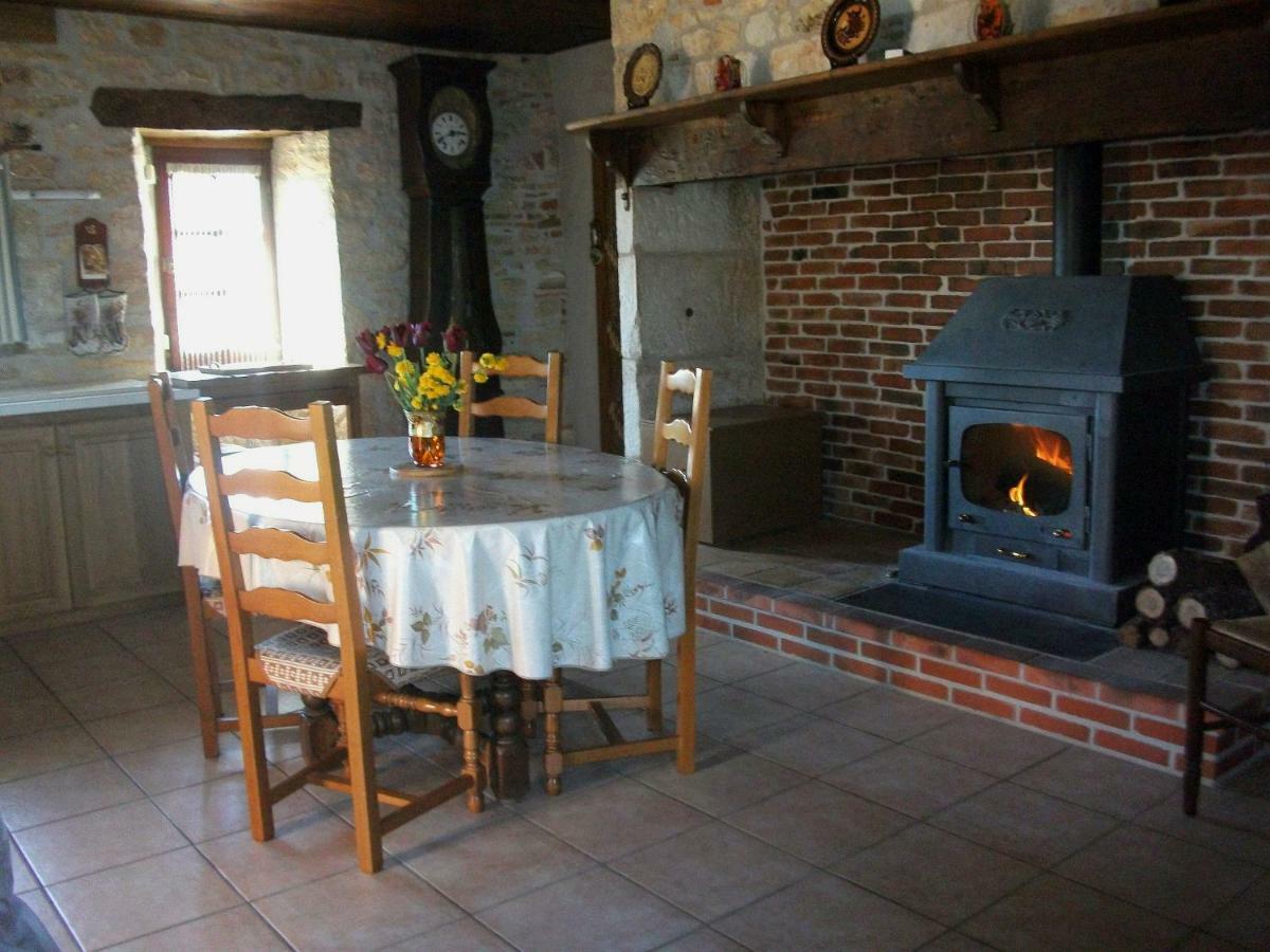 Gite Au Coeur Du Lot, La Maison De Pauline Lentillac du Causse Bagian luar foto